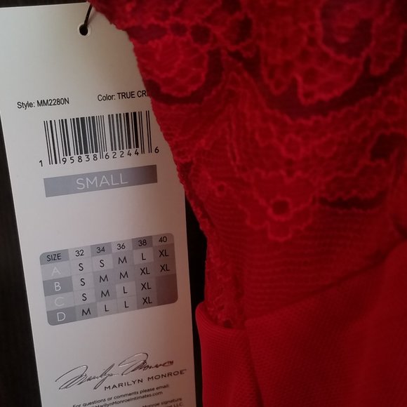 NWT MARILYN MONROE Crimson Red Deep V-neck Lace Bodysuit. - Picture 3 of 8